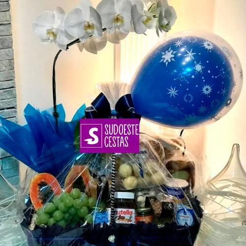 CESTA ANIVERSÁRIO BALÃO